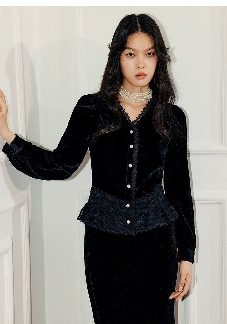 Velvet Lace V-neck Long-sleeved Top