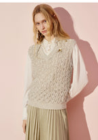 Embroidered Neck Loose Long-sleeved Top