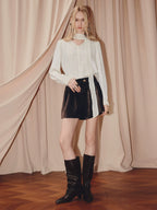 A Shape Pleated Short Skirt