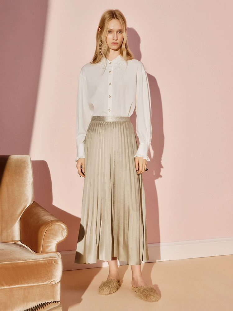 Embroidered Neck Loose Long-sleeved Top